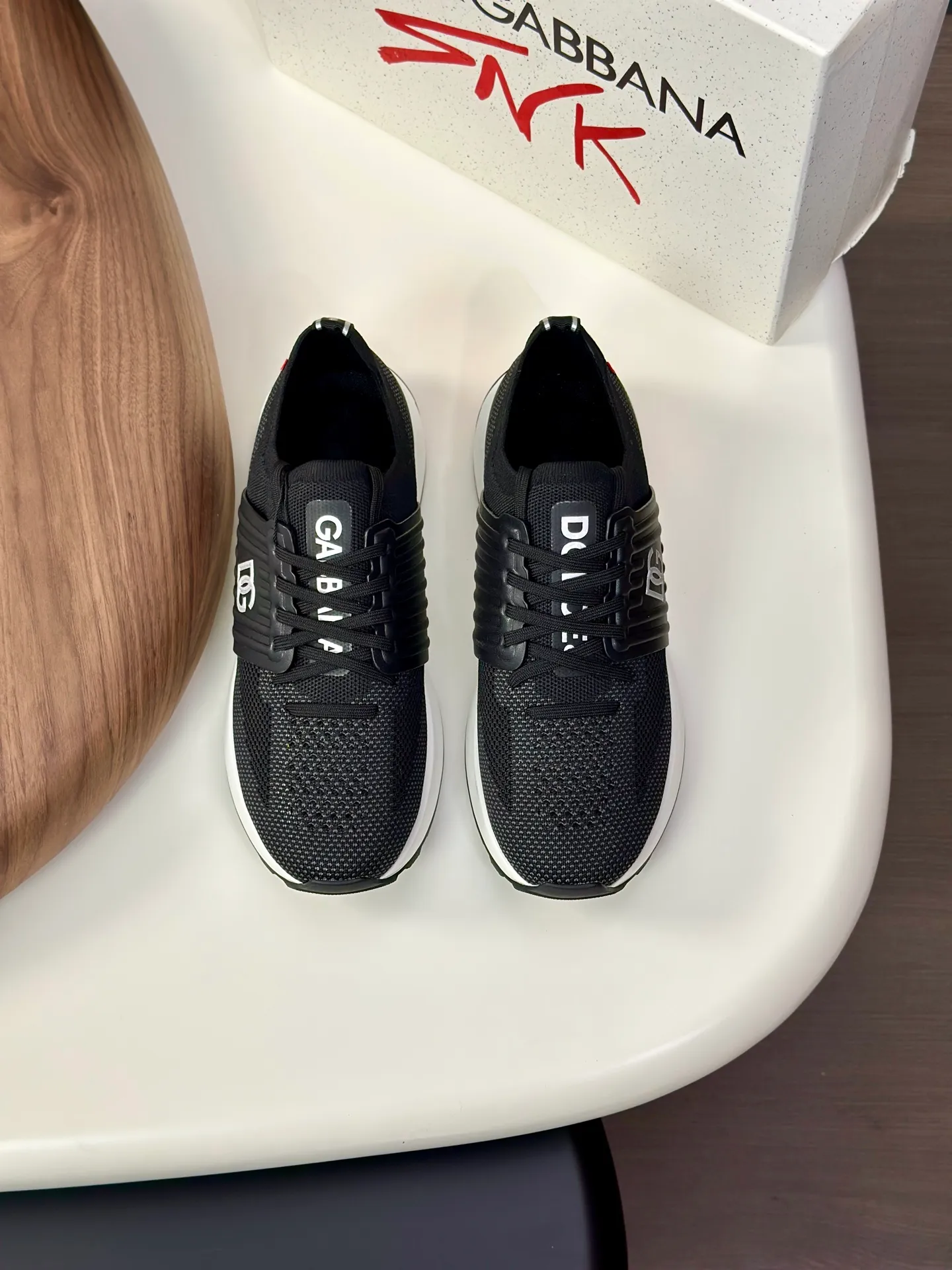 💰720••New arrivals••Dolce&Gabbana••DG✔️High-end men’s sports•casual shoes. Original goods from top counters. Original imported cowhide, multi-material splicing design ➕Imported cowhide lining, cowhide feet ➕Original TPR elastic outsole.  Size: 39-44 (38, 45 customized)